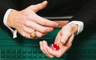 如何进行港股配置？港股配置有哪些策略要点？