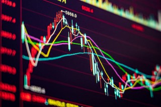 股票反应了什么？股票的表现对经济有何指示作用？