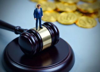 84岁“陕西首富”被限高，步长制药市值十年缩水868亿