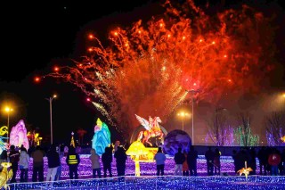 沸点狂欢，共赴璀璨！太仓阿尔卑斯国际度假区绽耀冰雪燃灯跨年夜