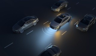 如何处理汽车导航设备的升级问题？升级后的导航设备功能有何变化？