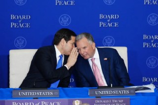 特朗普考虑先对伊朗实施精准打击，随后发动更大规模攻击