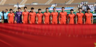 U23男足亚洲杯，今晚决赛！中国队对阵日本队