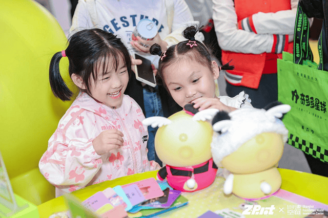 早教机推荐:要AI陪伴,更要实用主义!奇多多在WTCC树立“实用派”学伴标杆 第12张 早教机推荐:要AI陪伴,更要实用主义!奇多多在WTCC树立“实用派”学伴标杆 第12张