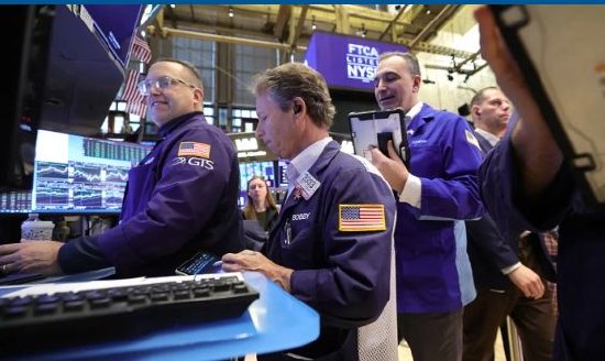 盘前：纳指期货涨0.04% 特朗普批准英伟达对华销售H200芯片  第1张