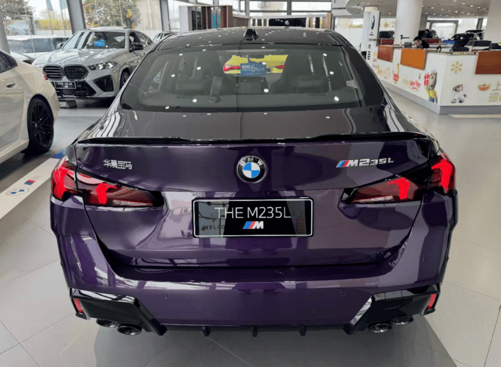 宝马新年大调价，最高降30万？记者实探：并非价格战，终端售价基本没变\n  第1张