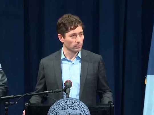 美伞兵或被部署至明州 明尼阿波利斯市市长:威胁性恐吓 第1张 美伞兵或被部署至明州 明尼阿波利斯市市长:威胁性恐吓 第1张