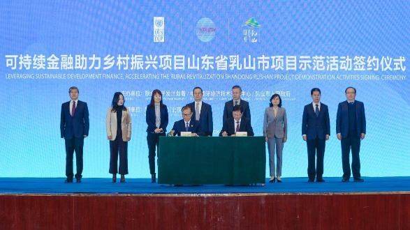 一起劈开这片海:度小满见证乳山百亿牡蛎产业的女性微光 第4张 一起劈开这片海:度小满见证乳山百亿牡蛎产业的女性微光 第4张