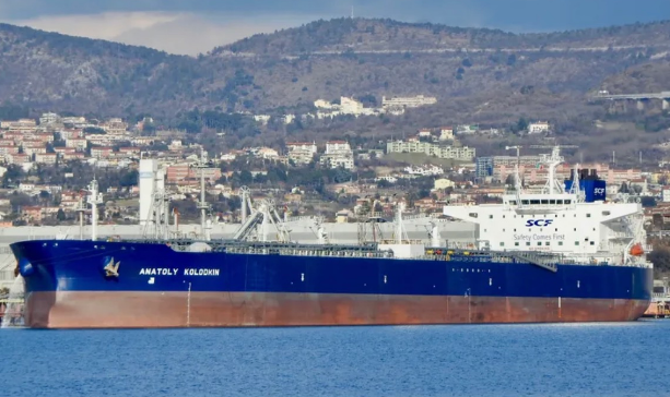 美官员透露美国允许一艘俄罗斯油轮驶抵古巴  第1张